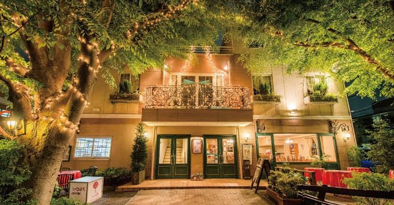 "Chic Hideaway" おしゃれな隠れ家